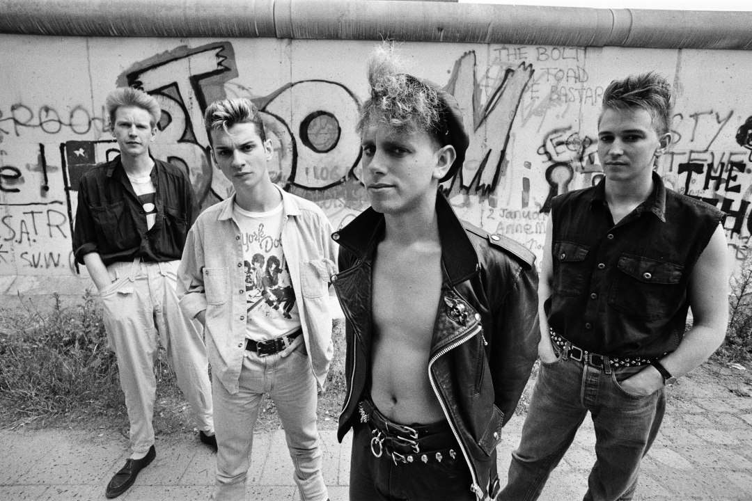ALKOHOL, HEROIIN, HINGEHÄDAD JA HAIGUSED: Depeche Mode'i maailmaturnee „Memento Mori“ on ime