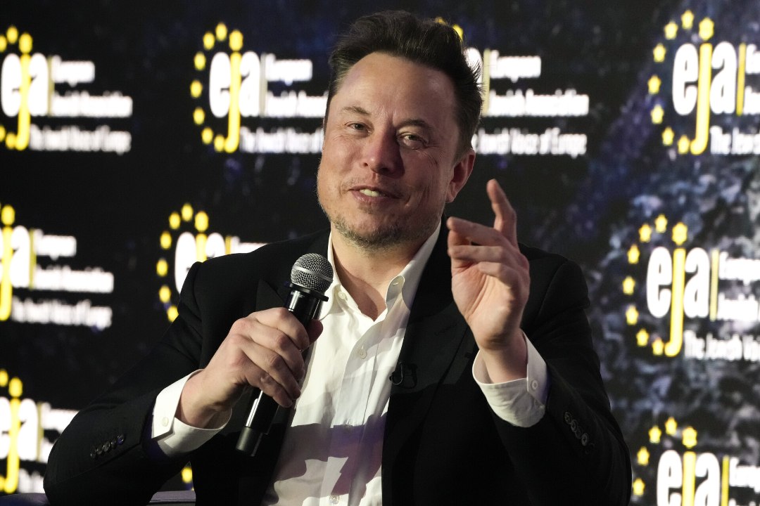 Elon Muski firmas siirati inimese ajju mikrokiip