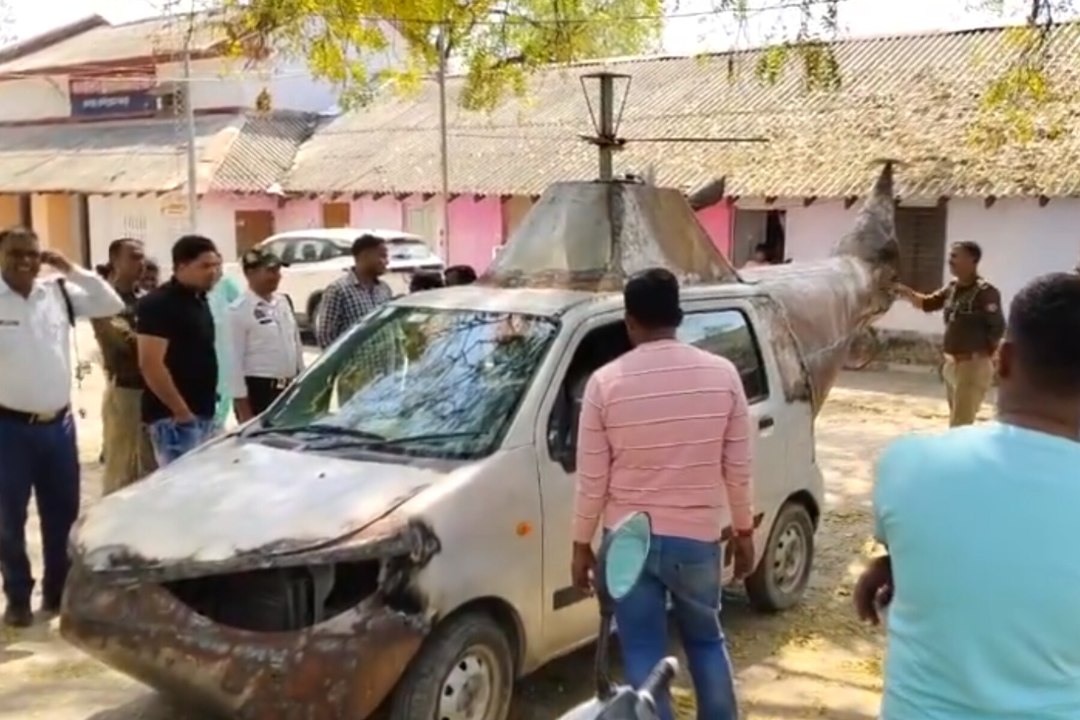 VIDEO | India leiutajahakatis valmistas „autokopteri“, mis juba esimese sõidu ajal konfiskeeriti