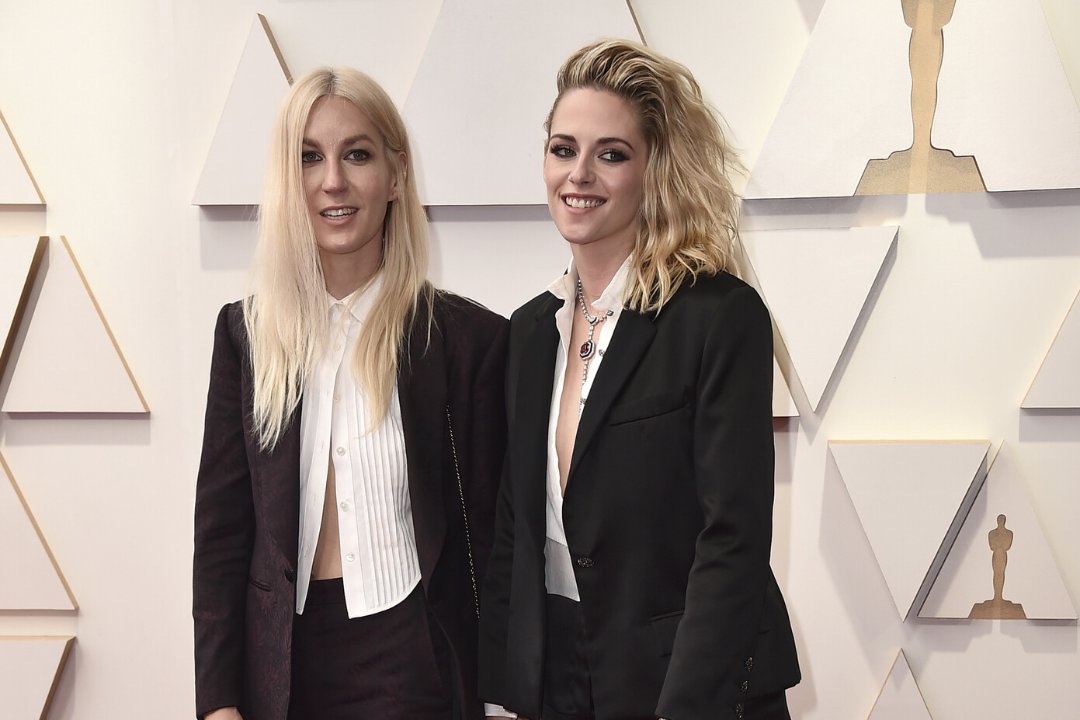 kristen-stewart-ja-tema-kihlatu-lasid-oma-munarakke-k-lmutada