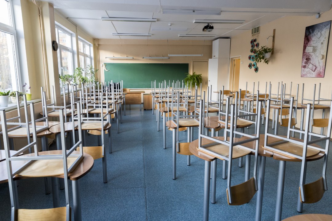 Narvas võib tänavu tööta jääda 150 keelenõuetele mittevastavat õpetajat