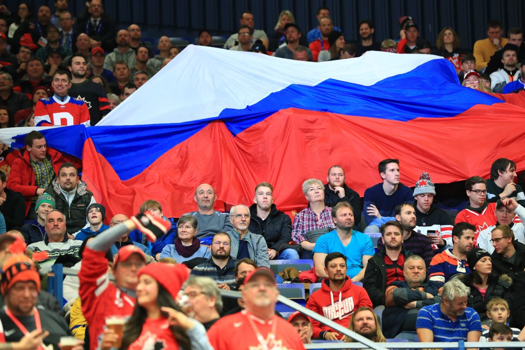 Un incident ciudat la Cupa Mondială de hochei pe gheață a stârnit indignare în Rusia și l-a forțat pe președintele ligii internaționale să-și recunoască greșeala