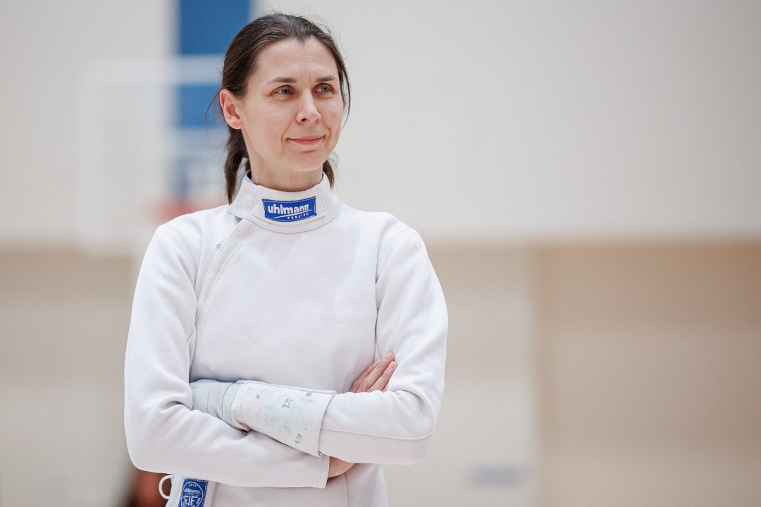 Sfert de finala!  Embrich, în vârstă de 43 de ani, își va continua căutarea pentru medalii ca singura femeie din Estonia la Campionatele Europene de scrimă.