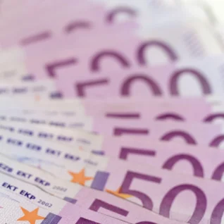 Ettevõtted ja eraisikud on riigile võlgu üle 200 miljoni euro