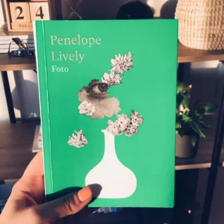 LUGEMISSOOVITUS | Penelope Lively „Foto“ aitab mõista, et inimestes on peidus rohkem, kui pealtnäha paistab