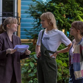 KOOSTÖÖ SOOME RAHVUSRINGHÄÄLINGUGA! Noor stsenarist Vivian Säde: filmitegija argipäev on ülimalt ebaglamuurne