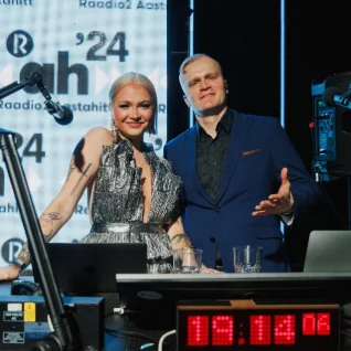 R2 AASTAHITT 2024 | Marta Püssa ja Bert Järvet: villemdrillem pole viitsinud karikale isegi järgi tulla, teda vist enam ei koti need auhinnad 