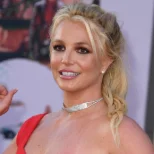 ÕÕVASTAVAD MÄLESTUSED! Britney Spearsi eksabikaasa: pojad rääkisid, kuidas ema seisis öösiti nuga käes nende magamistoas