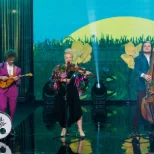 TUHANDED FÄNNID JA TOORES KALA! Curly Strings tuuritas taas Jaapanis: „Üllatav, kui taskukohane kõik oli.“