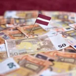 Lätlaste keskmine palk kerkis esimest korda üle 1800 euro