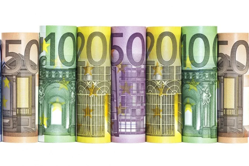 Statistikaamet: keskmine palk kerkis taas üle 1000 euro