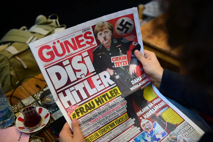 TÜLI ÄGENEB: Türgi president peab Angela Merkelit natsiks