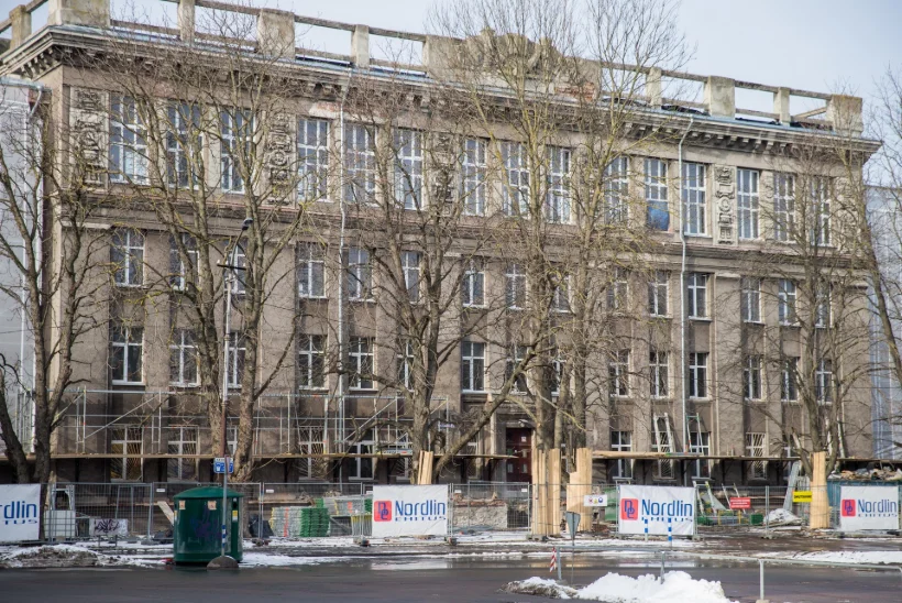 KOKKUHOIUTUHIN KOOLIMAASTIKUL: sügisel kaob taas kaheksa kooli, kaks neist jäädavalt  