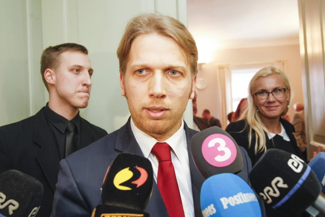 KAS PYRRHOSE VÕIT? Kadri Simson seljatas Karilaiu, aga kaotas Savisaare usalduse lõplikult