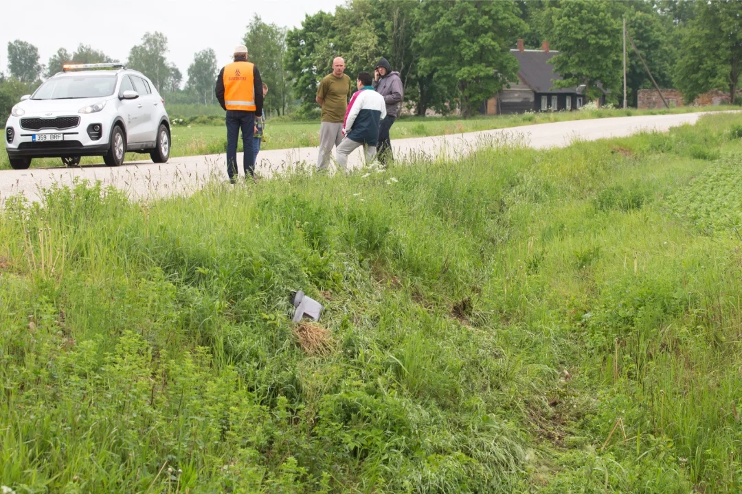SURMAAUTO JÄLGI VAADANUD SÕBRAD: kiirus pidi ikka meeletu olema!