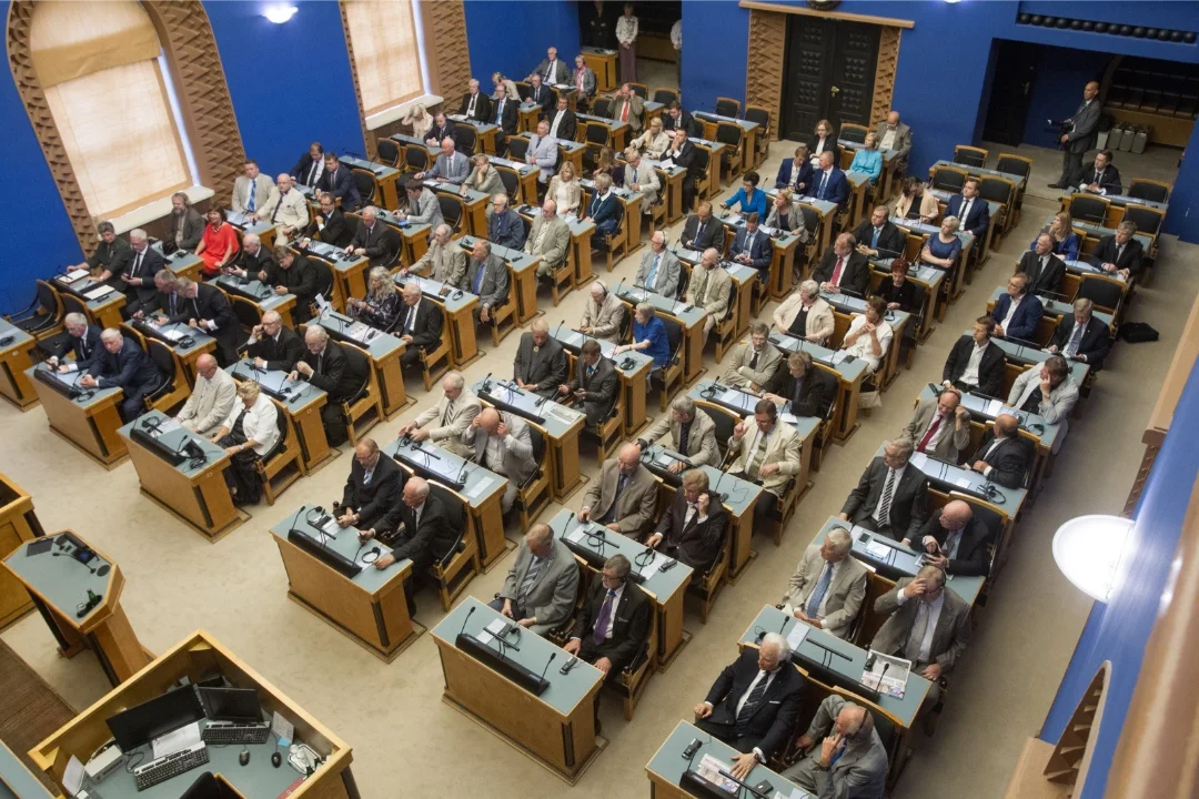 Mikko pakub diili: kui triibulised nimekirjad tulevad, võin poliitikast lahkuda!
