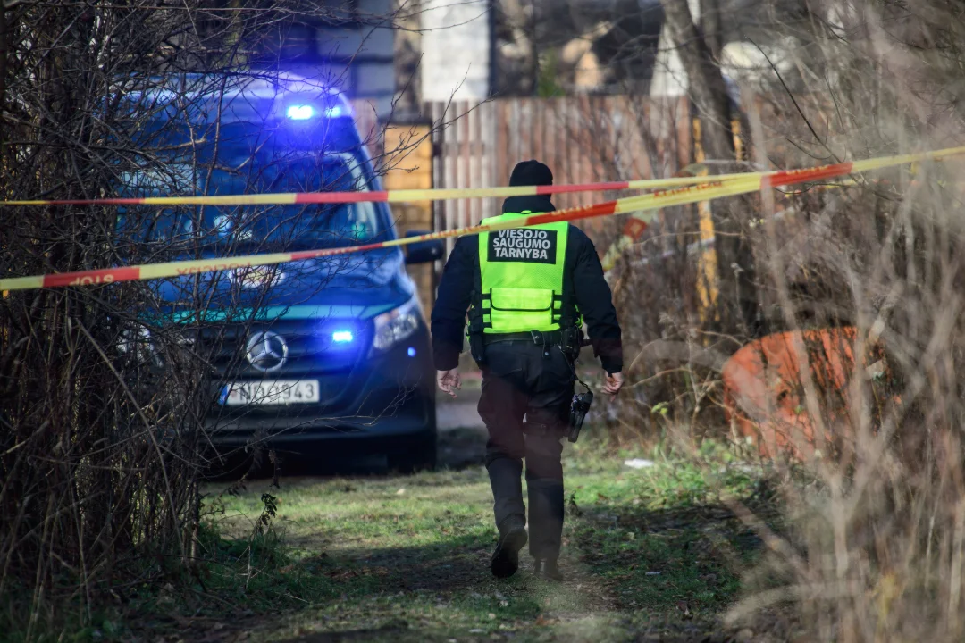 Vilniuses alla kukkunud lennuki rusude uurimine peaks kestma paar päeva